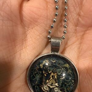 Lion gear necklace (new)